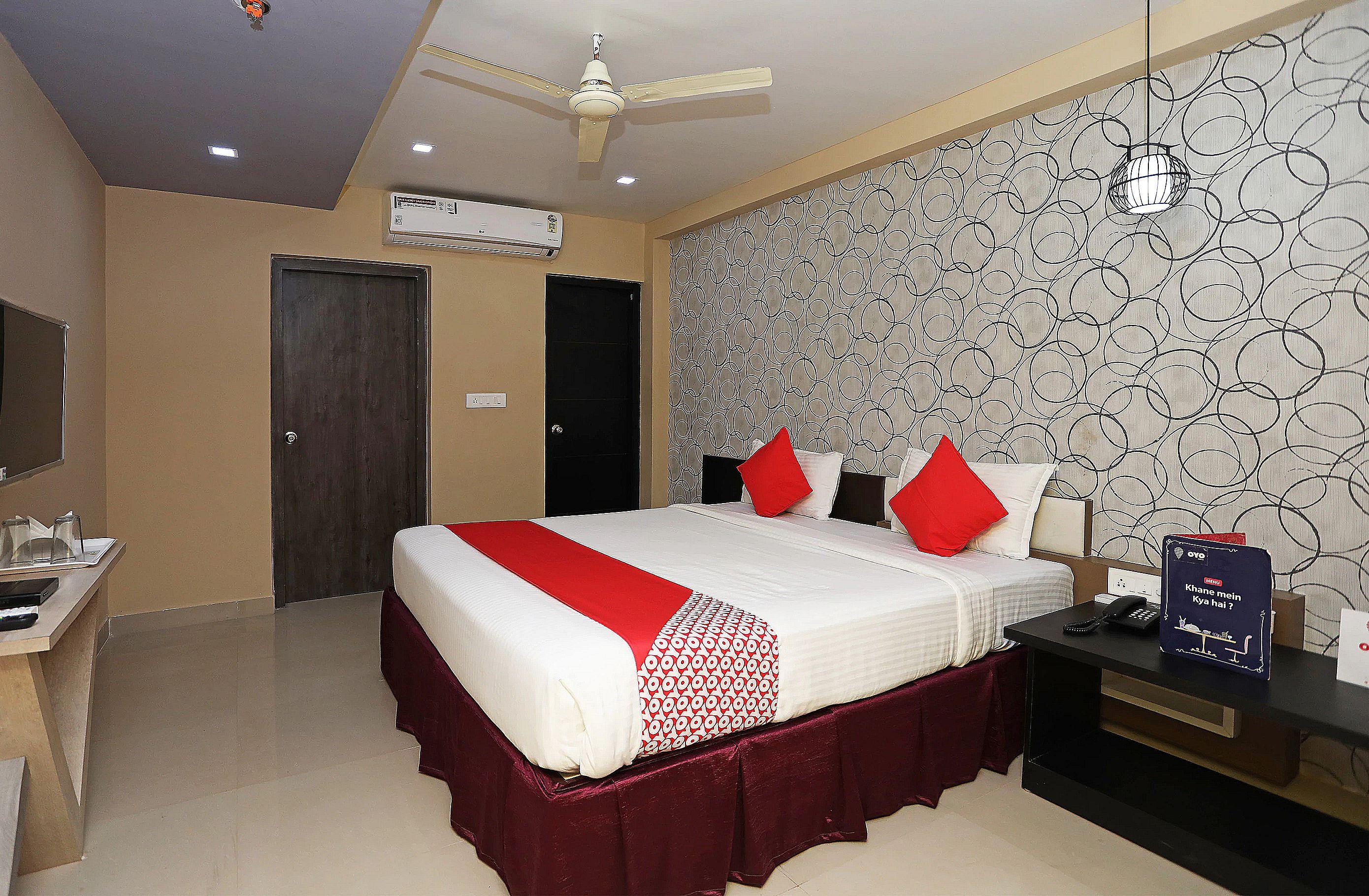 Capital O 11408 Hotel Sai Jagannath Khandagiri Esterno foto